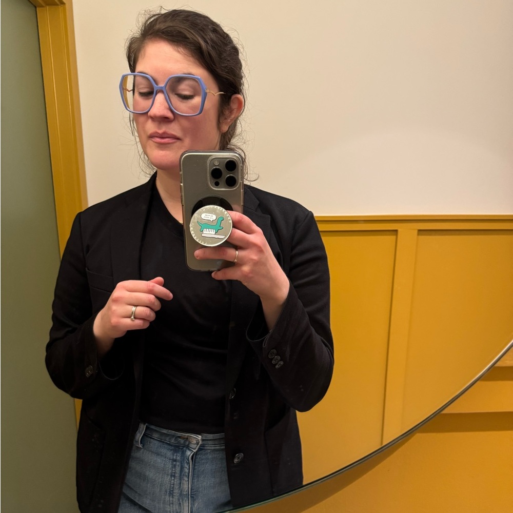 Meet your Posher, Camille